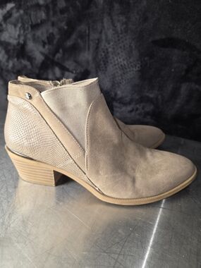 Simply Vera Vera Wang Taupe Suede-Look Ankle Booties